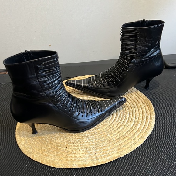 Davos Gomma Leather Pointy Unique Ankle Boot Size 37 - Picture 8 of 10